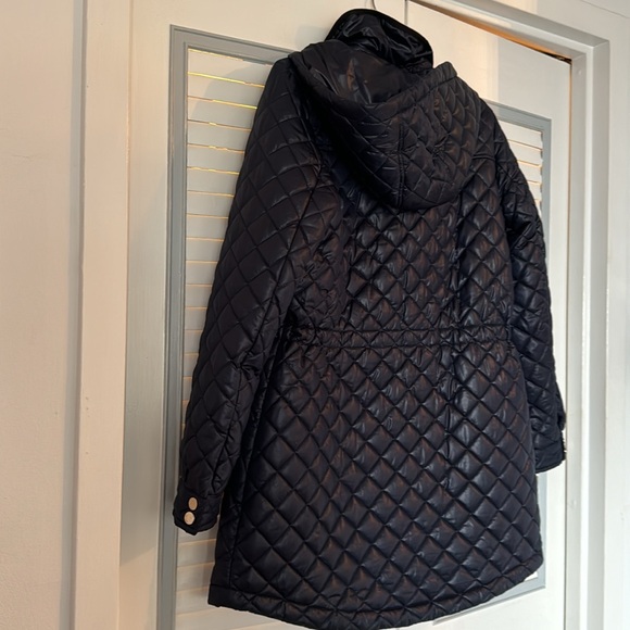 Kate Spade New York Lightweight Puffer with Hood - Picture 7 of 12